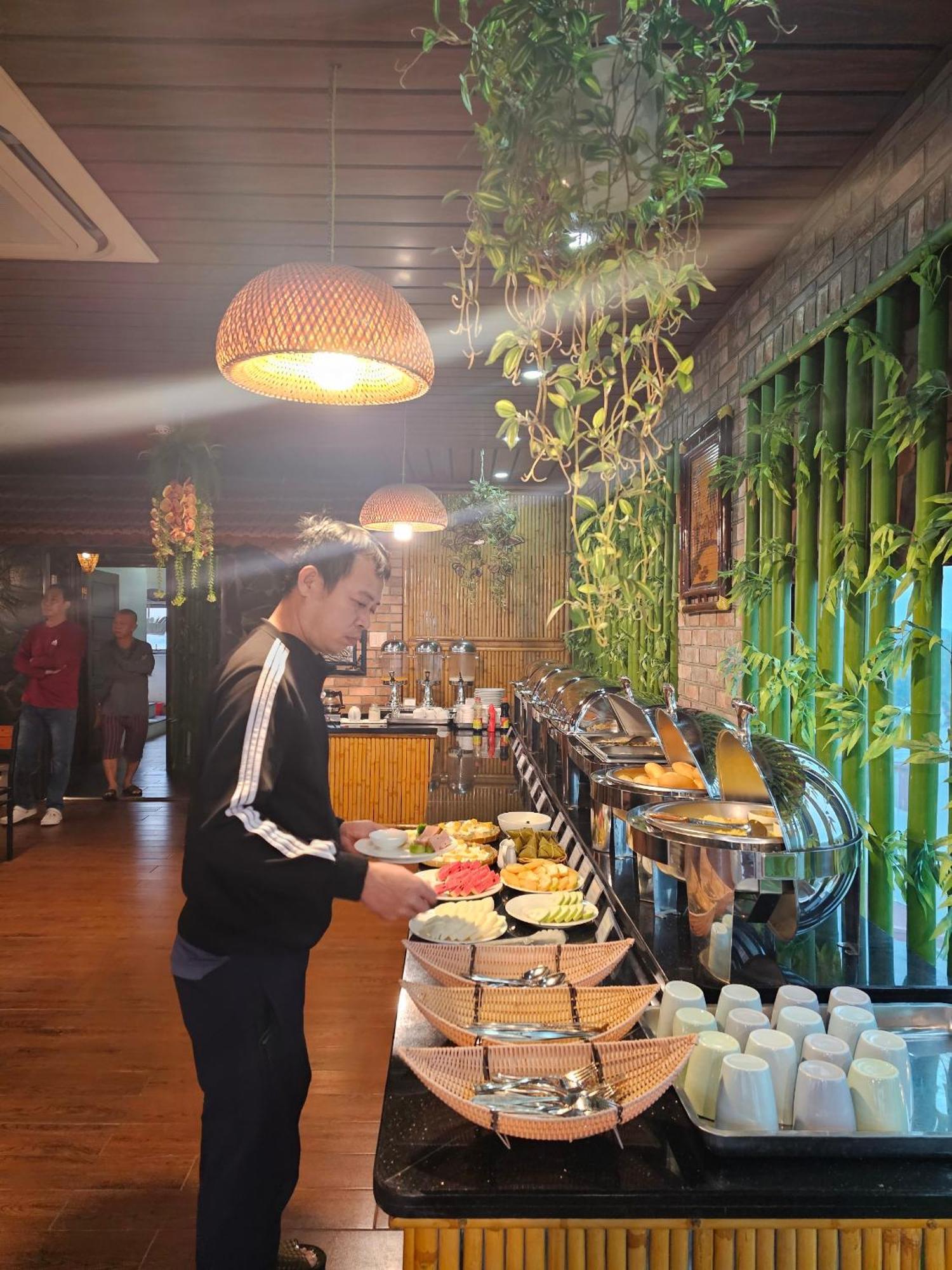 Kawasaki Noi Bai Airport Hotel 外观 照片