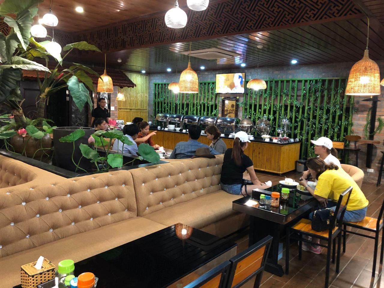 Kawasaki Noi Bai Airport Hotel 外观 照片
