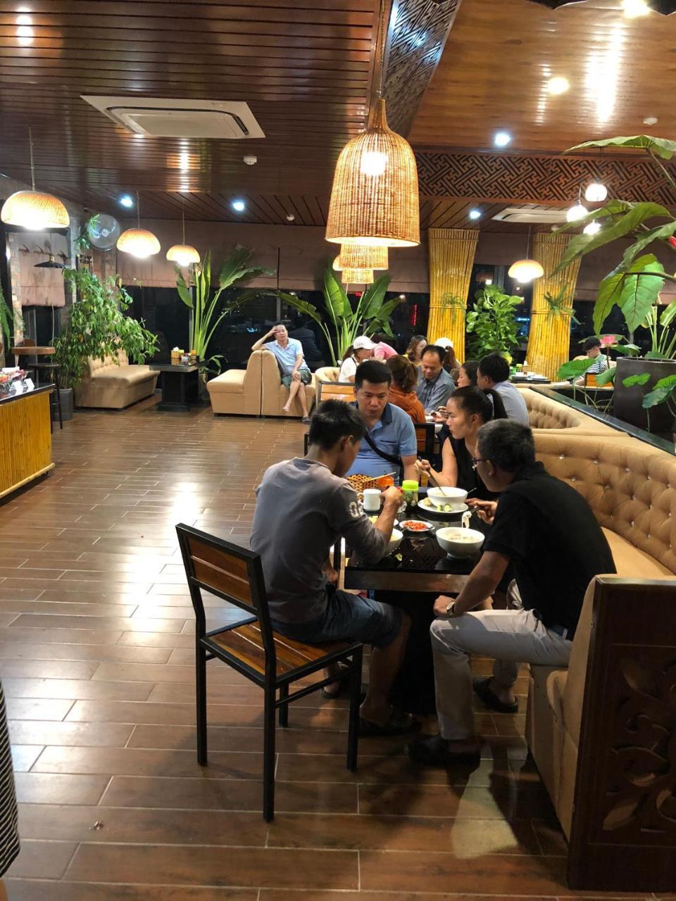 Kawasaki Noi Bai Airport Hotel 外观 照片